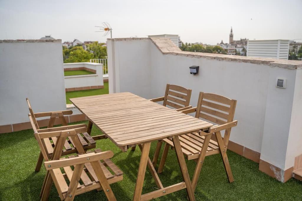 Optimus Corazon De Triana Apartman Sevilla Kültér fotó